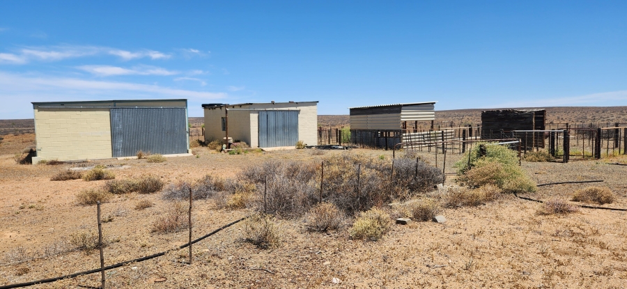 2 Bedroom Property for Sale in Loeriesfontein Northern Cape